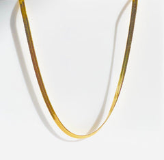 Olive James.  Necklace Billie Herringbone Necklace