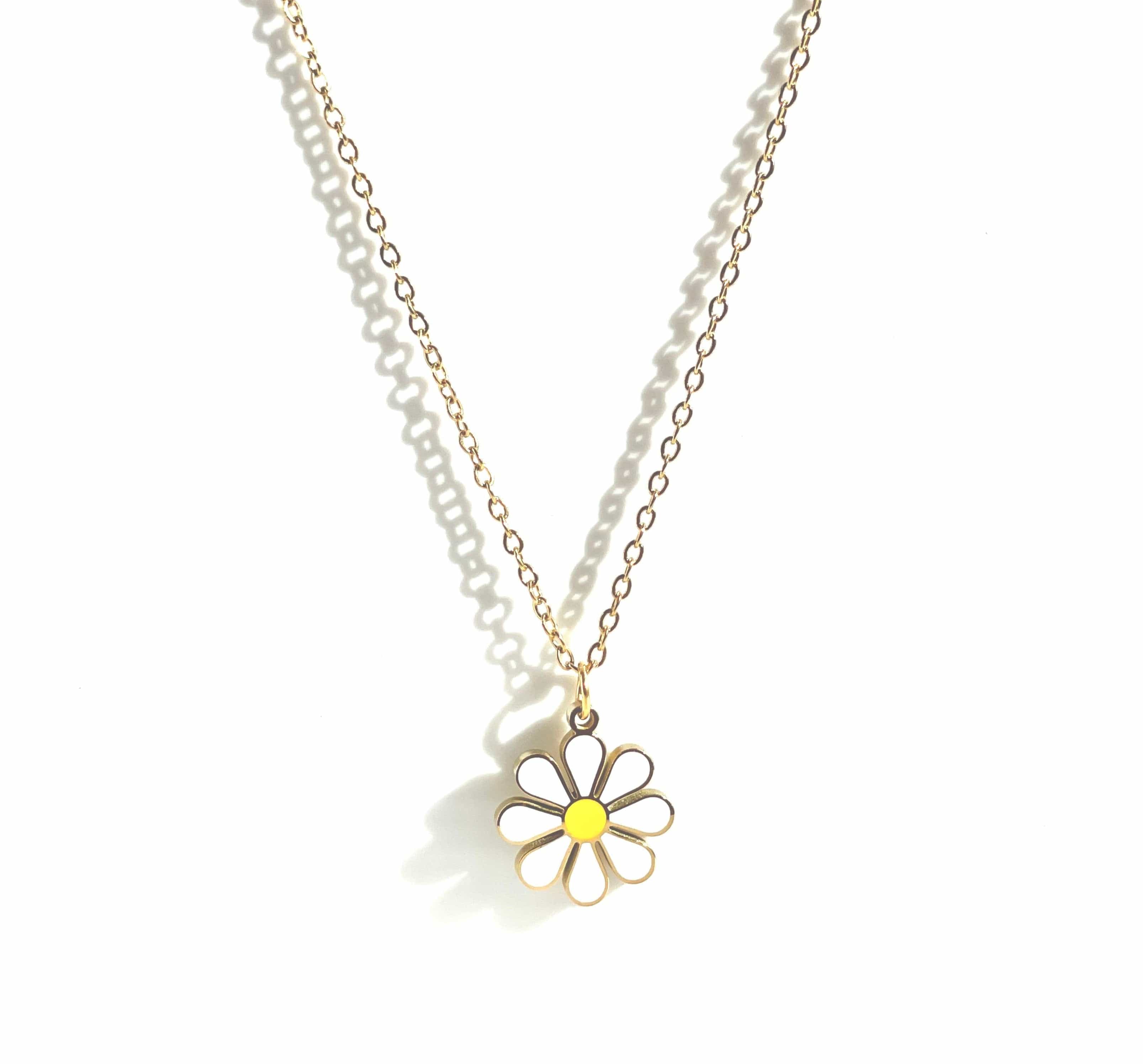 Olive James. Necklace Gold Daisy-Mae Necklace